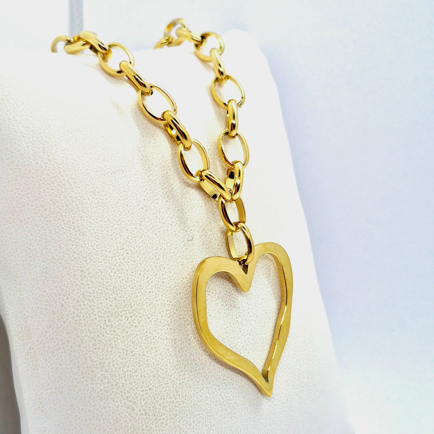 Heart Pendant Necklace in Gold Platted Stainless Steel
