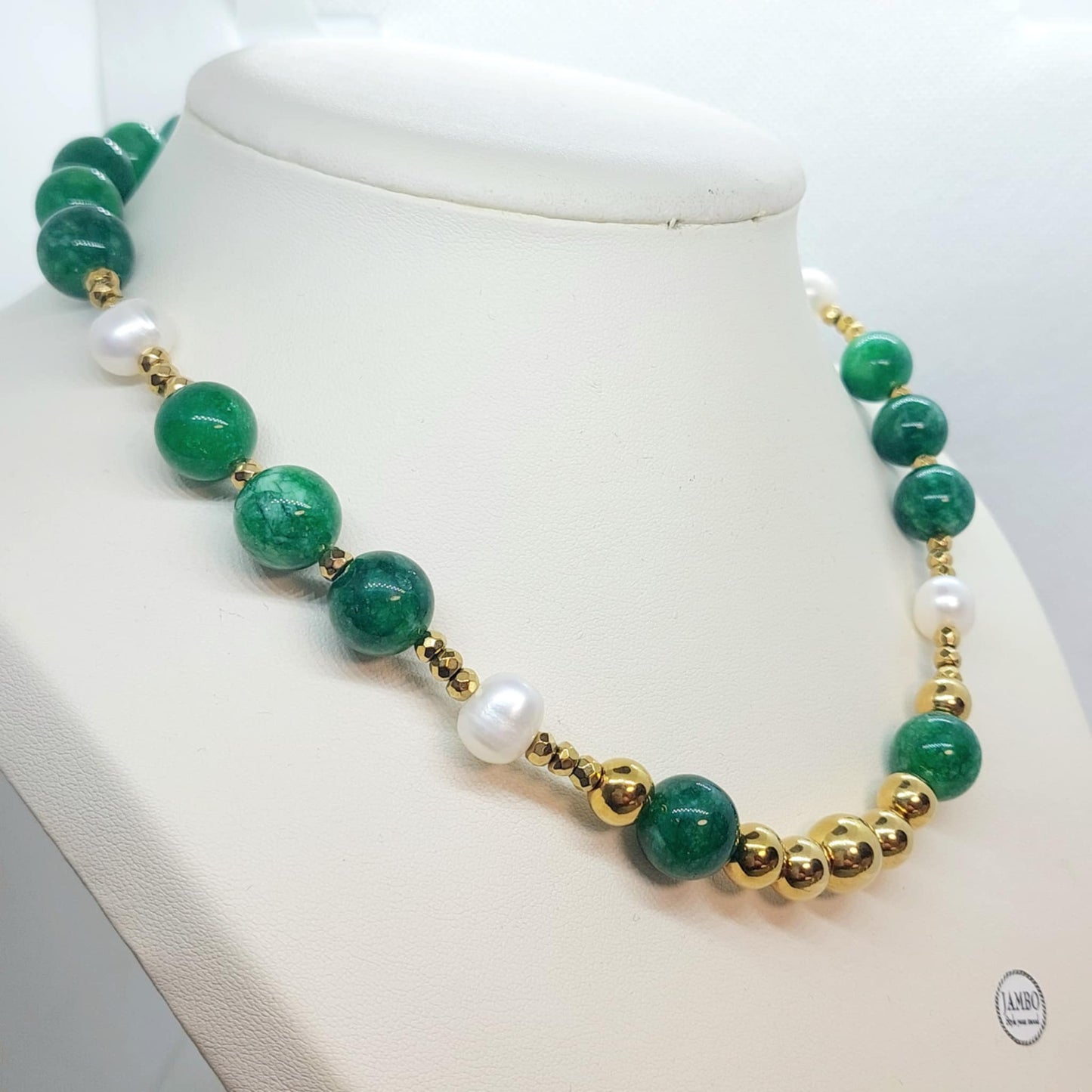 Natural Chinese Jade and Pearl Choker Necklace in 12mm Stones with Hematite