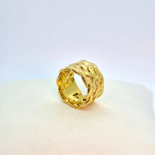 Weaved Ring in Gold Plated Stainless Steel