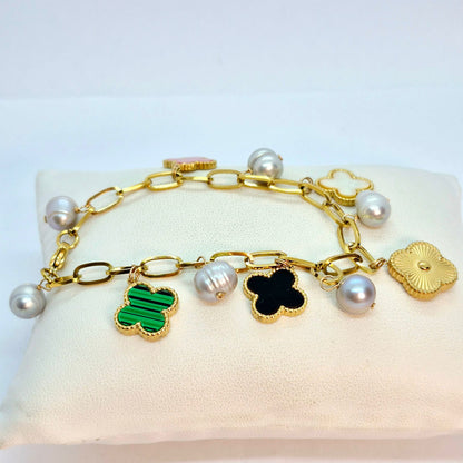 Natural Greay Pearl Bracelet with Clover Charms in Gold Plated Stainless Steel
