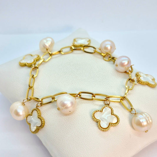 Natural Peach Pearl Bracelet with Clover Charms in Gold Plated Stainless Steel