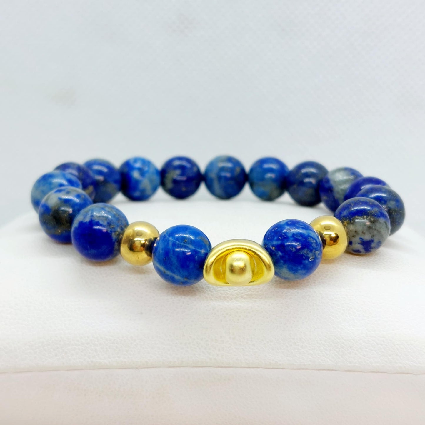 Natural Lapis Lazuli Bracelet with Good Fortune Charm in 10mm Stones