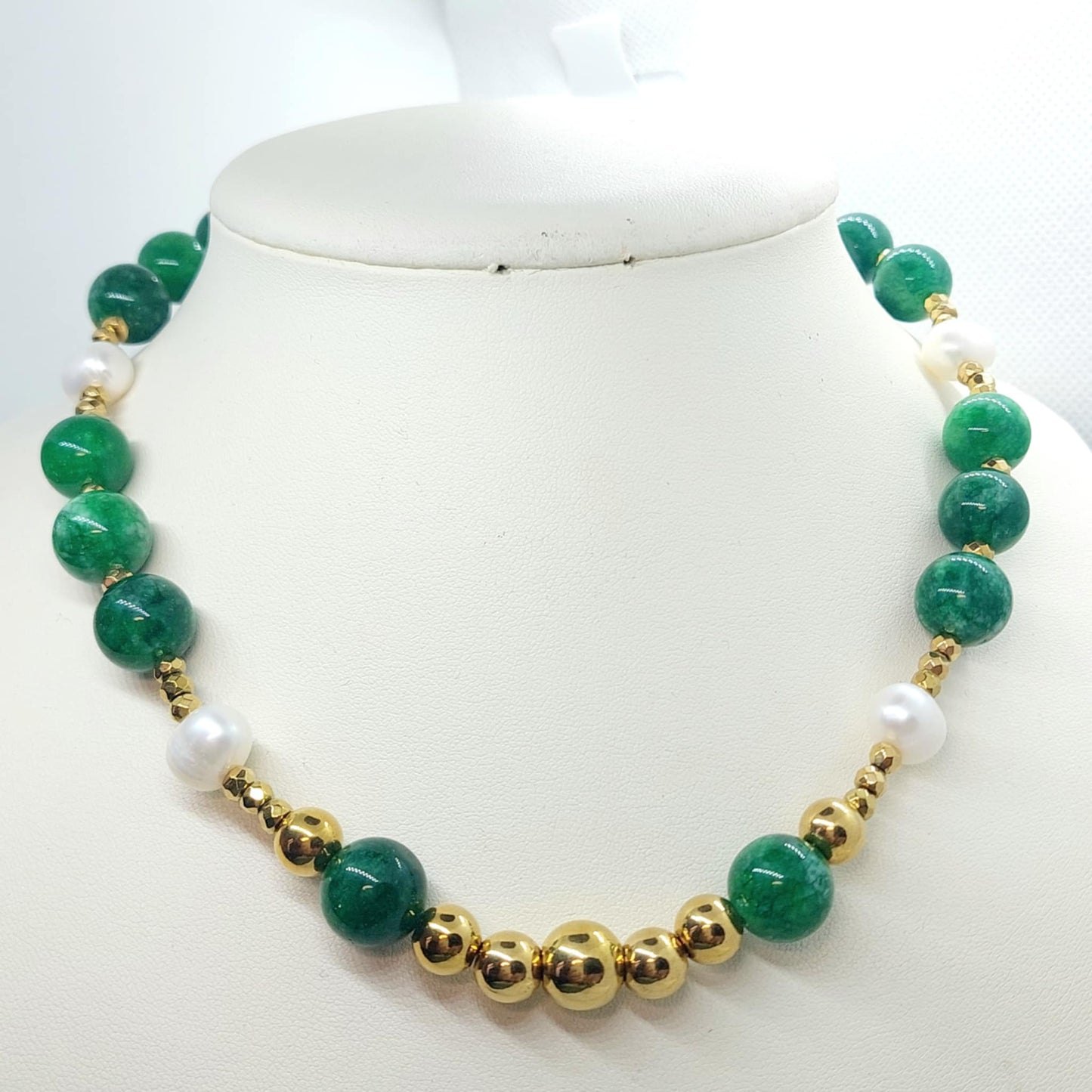 Natural Chinese Jade and Pearl Choker Necklace in 12mm Stones with Hematite