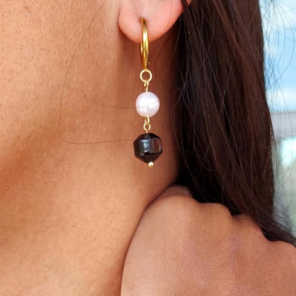 Natural Onyx and Pearl Dangle Hoop Earrings in Gold Plated Stainless Steel