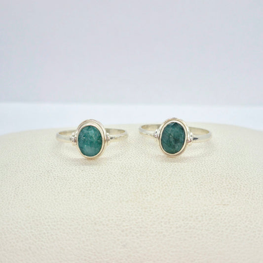Natural Emerald Stone Ring in Sterling Silver Setting