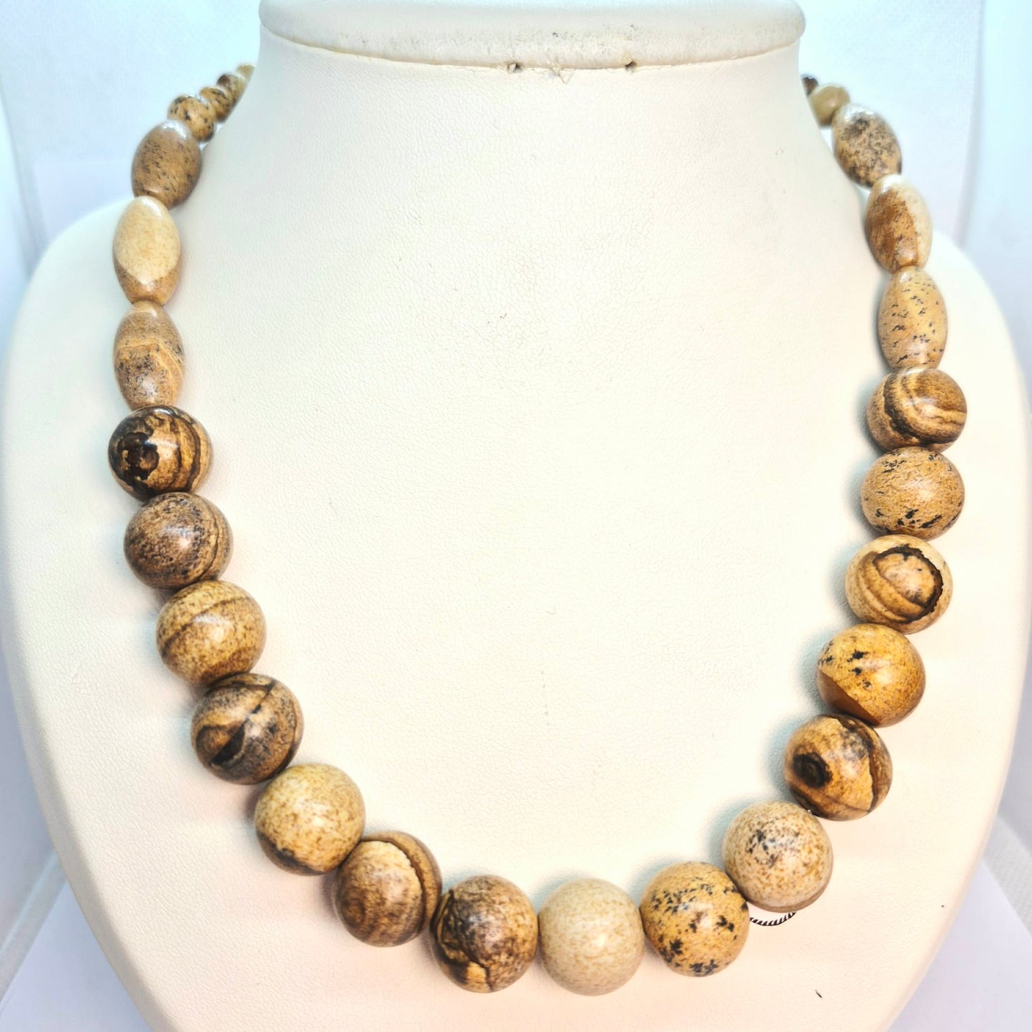 Natural Picture Jasper Necklace Choker in 14mm Stones