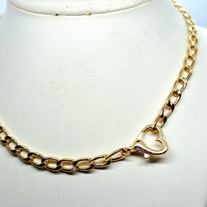 Heart Choker Necklace in Gold Platted Stainless Steel