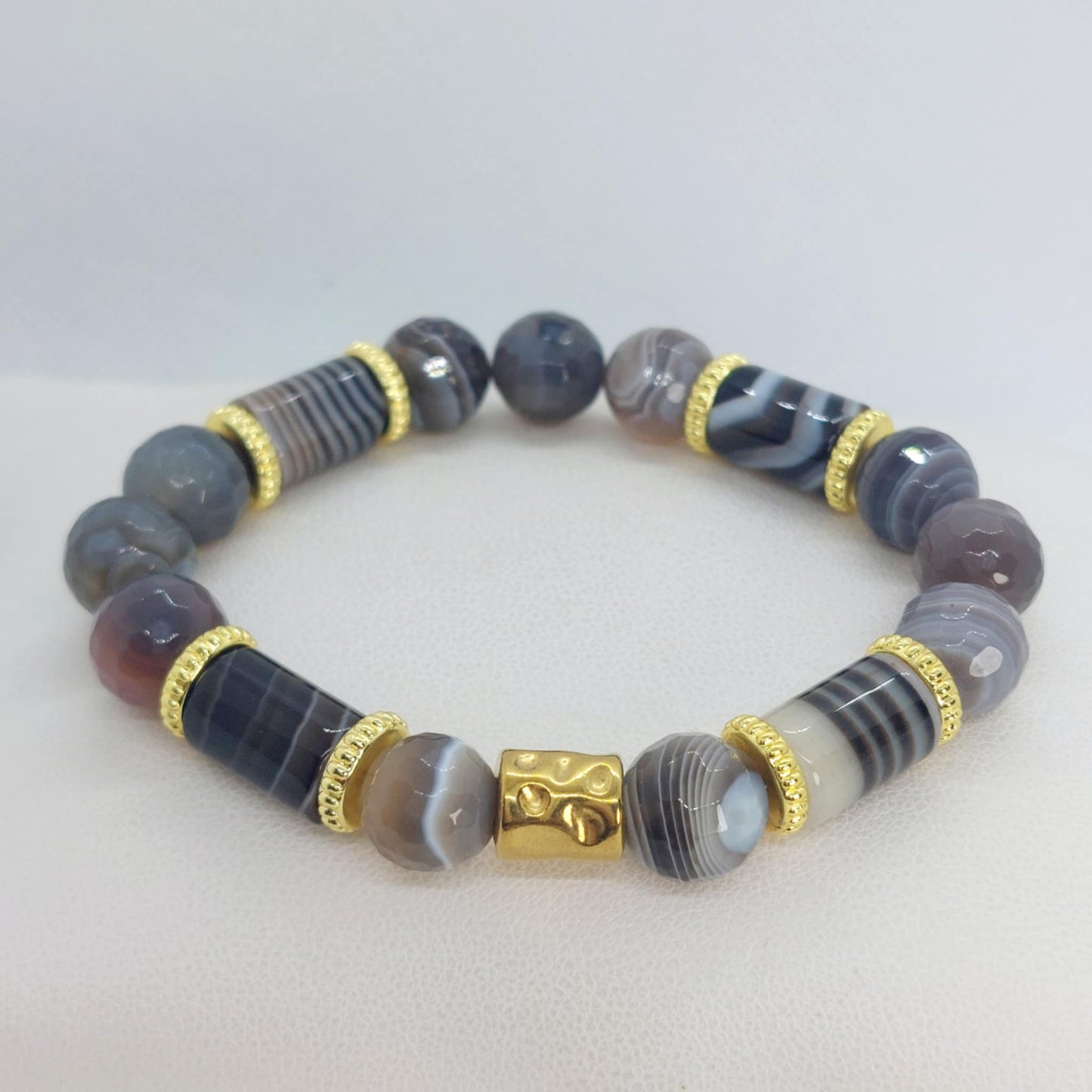 Natural Banded Brown Agate Bracelet in 10mm Stones