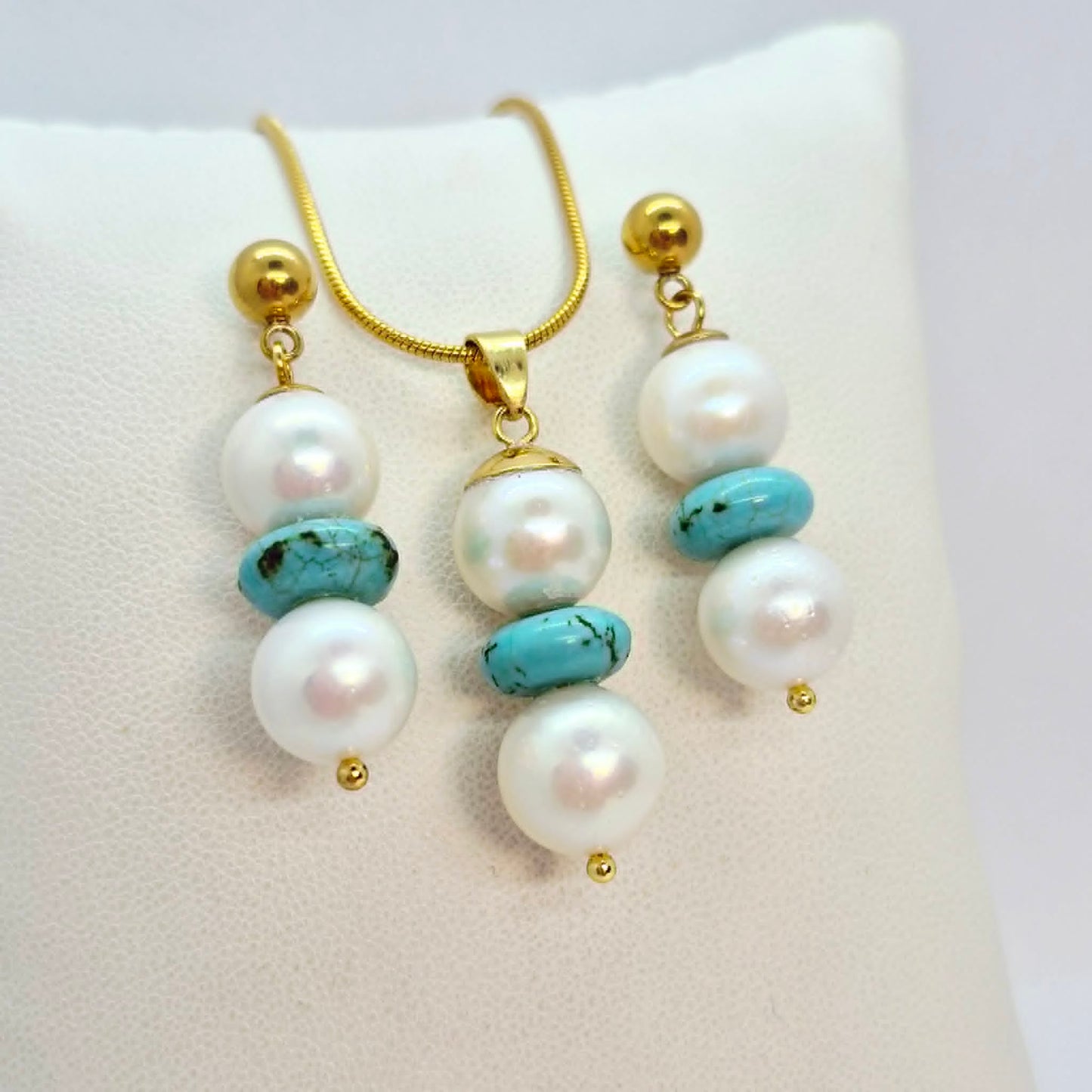 Natural 12mm Pearl and Turquoise Set in Gold Plated Stainless Steel