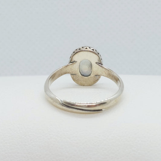 Natural Oval Moonstone Ring - Vintage Sterling Silver