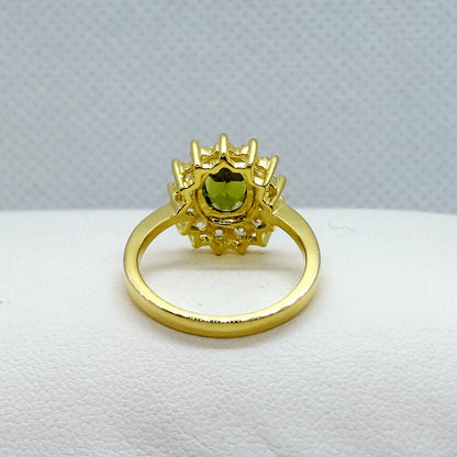 Natural Peridot Ring with 1,6ct Stone in Sterling Silver Gold Plated