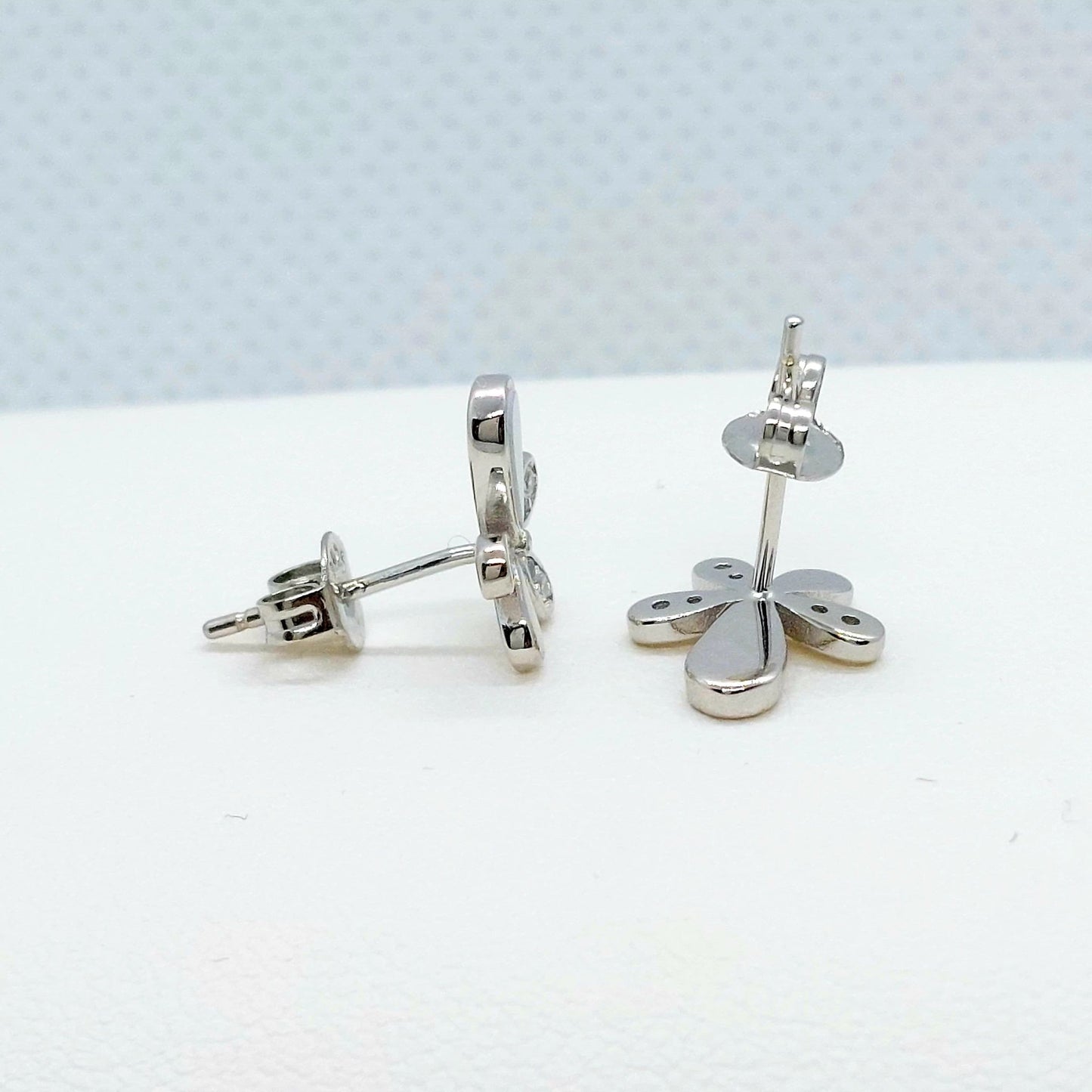 Zircon Flower Stud Earrings - Sterling Silver