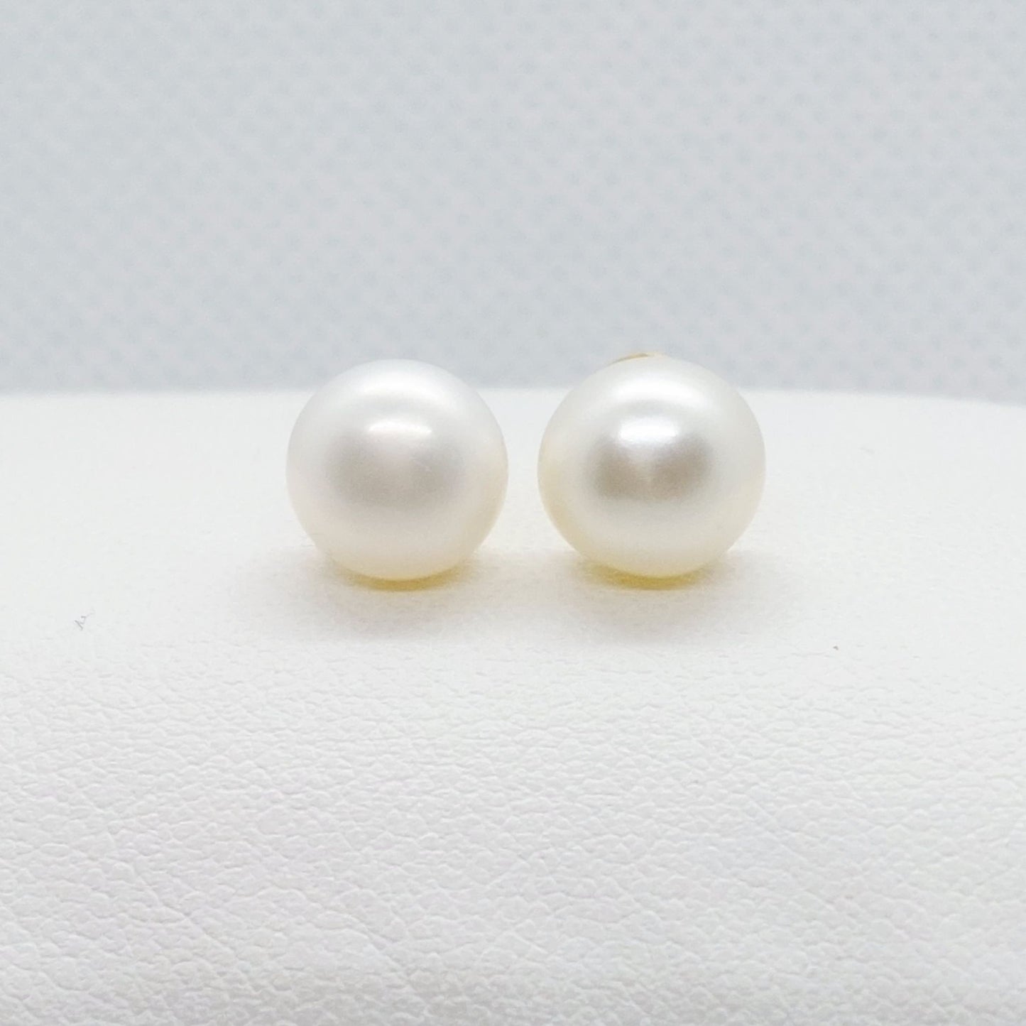 Natural White Pearl Stud Earrings - 8mm - Sterling Silver