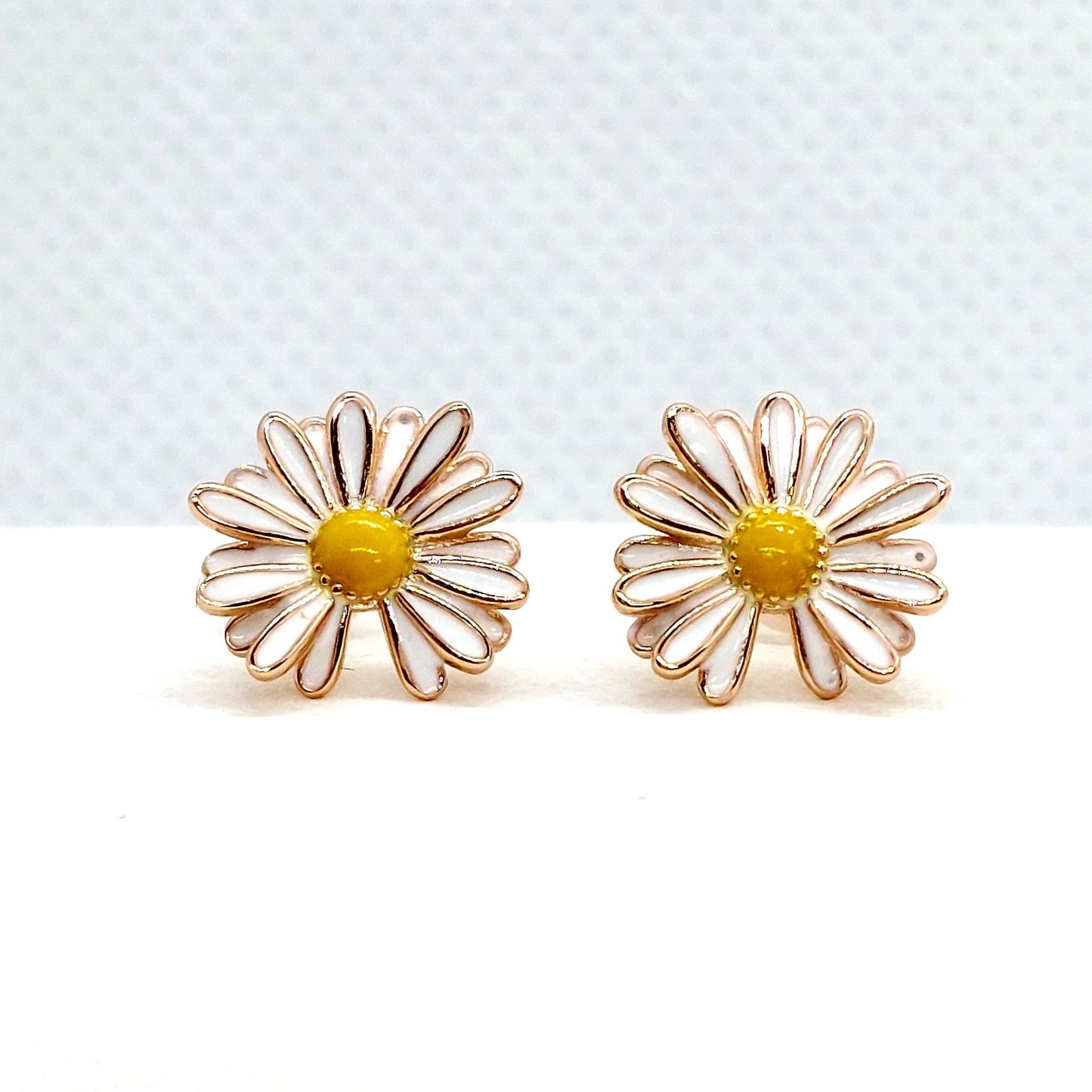 Daisy Flower Stud Earrings - Sterling Silver Rose Gold Plated